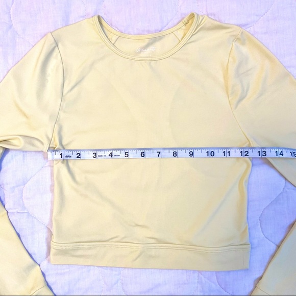 PacSun · NWT Yellow LA Hearts by PacSun Active All Out Long Sleeve Crop Top - Picture 7 of 13